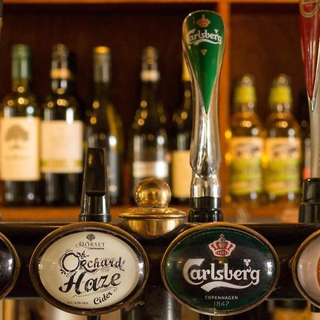 Three Horseshoes Inn Powerstock Экстерьер фото