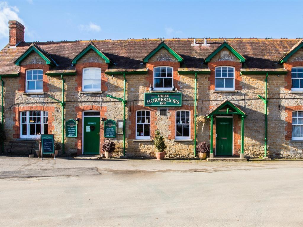 Three Horseshoes Inn Powerstock Экстерьер фото